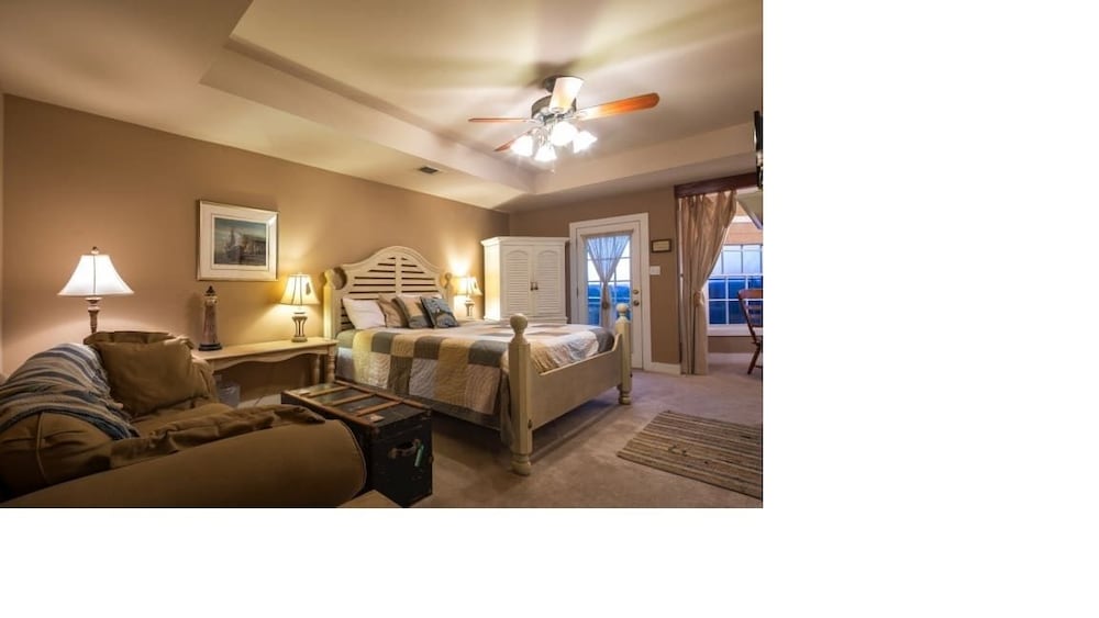 The Captain's Bay Suite photo 1