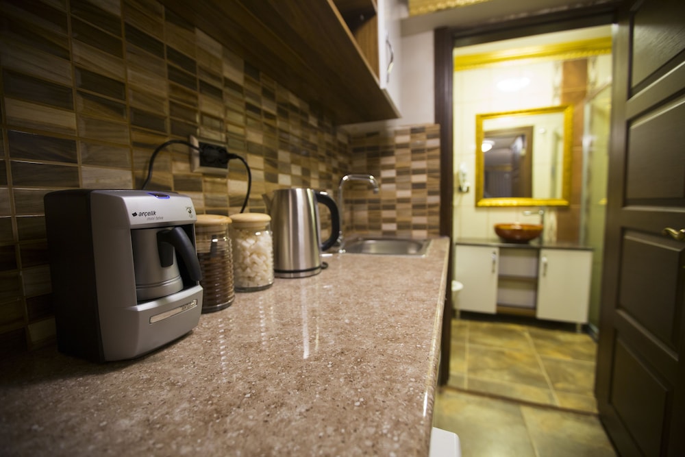 Suite, 1 Bedroom photo 2