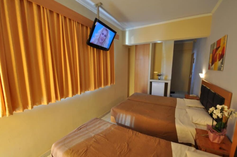 Triple Room photo 2