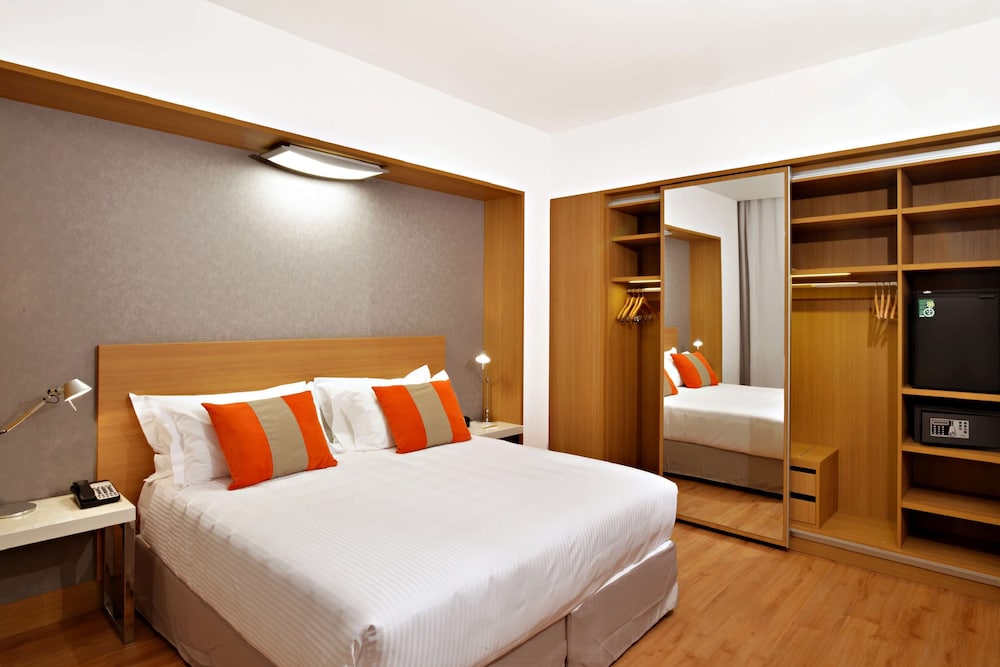 Junior Suite, 2 Twin Beds, Accessible