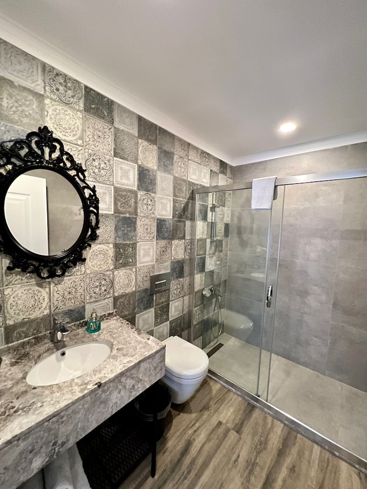 Standard Quadruple Room - Photo 4