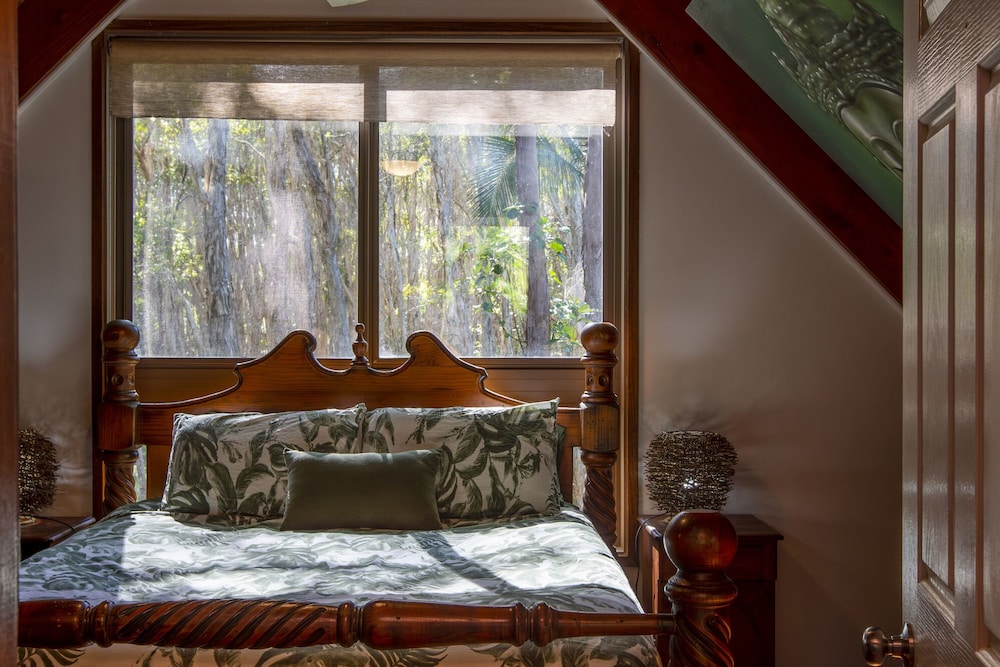 Family Bungalow, 2 Bedrooms, Balcony, Garden View photo 3