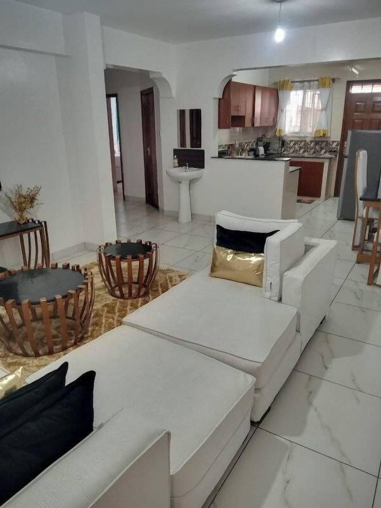 Family Townhome, City View
