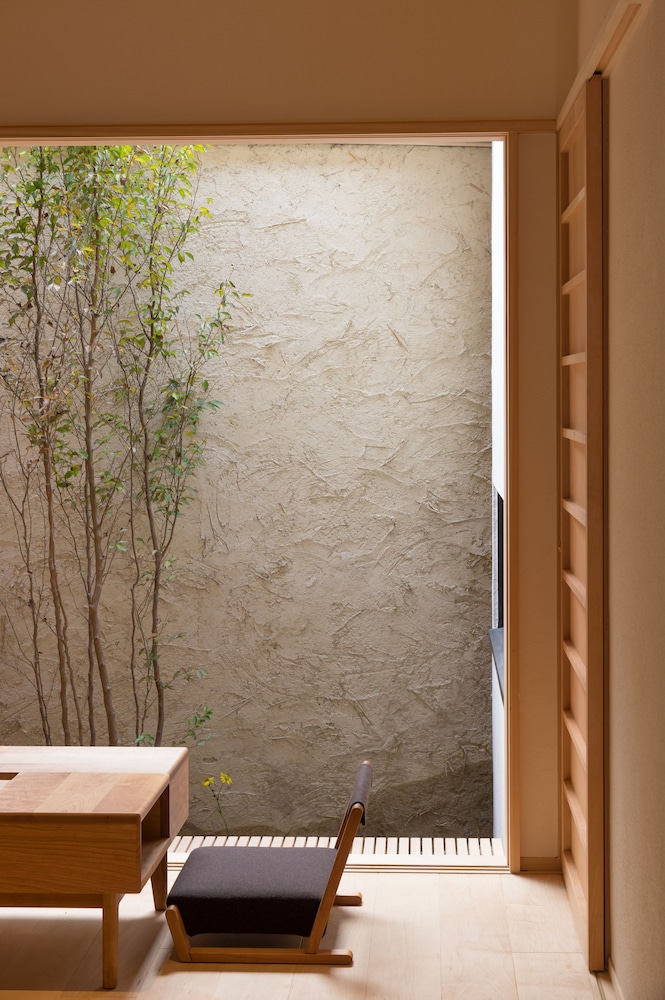 BenTen West photo 2