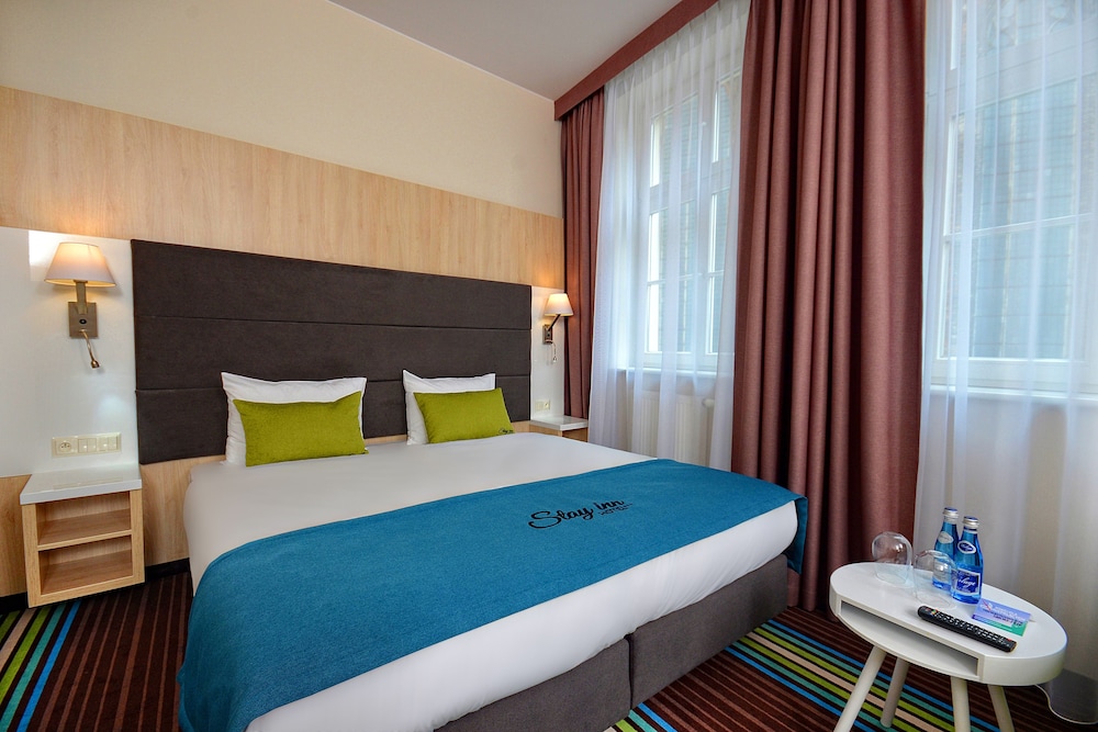 Deluxe Double Room, 1 Queen Bed photo 3