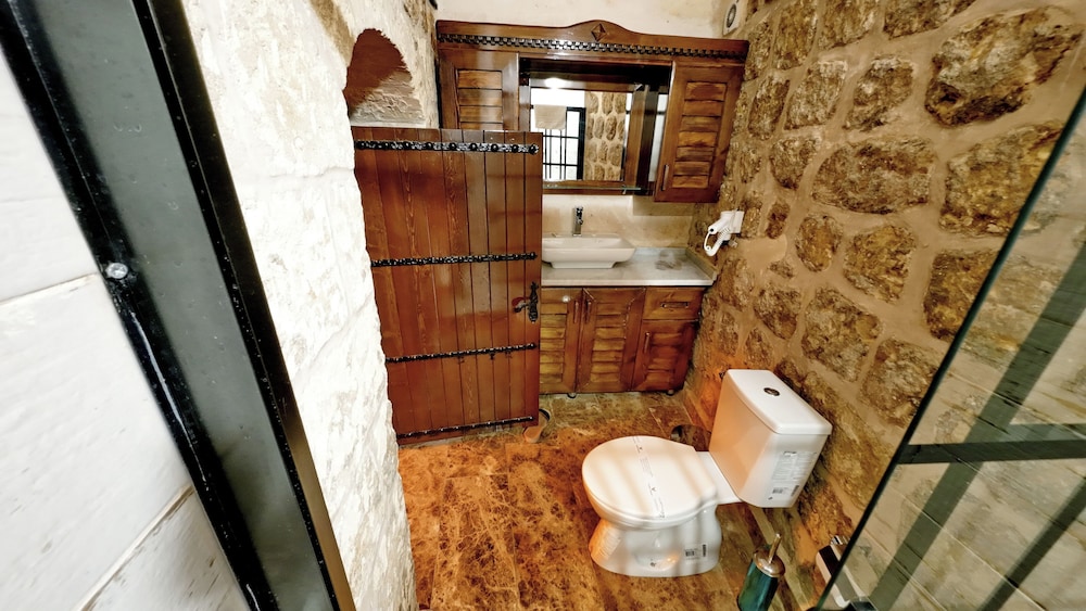 Deluxe Double or Twin Room - Photo 3