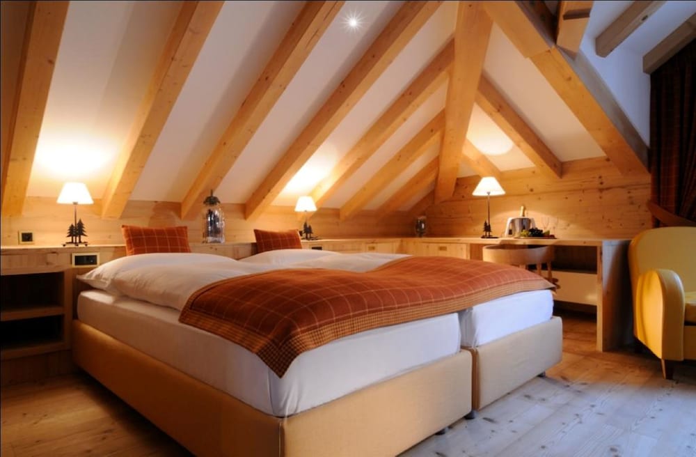 Double Room, Balcony, Mountain View