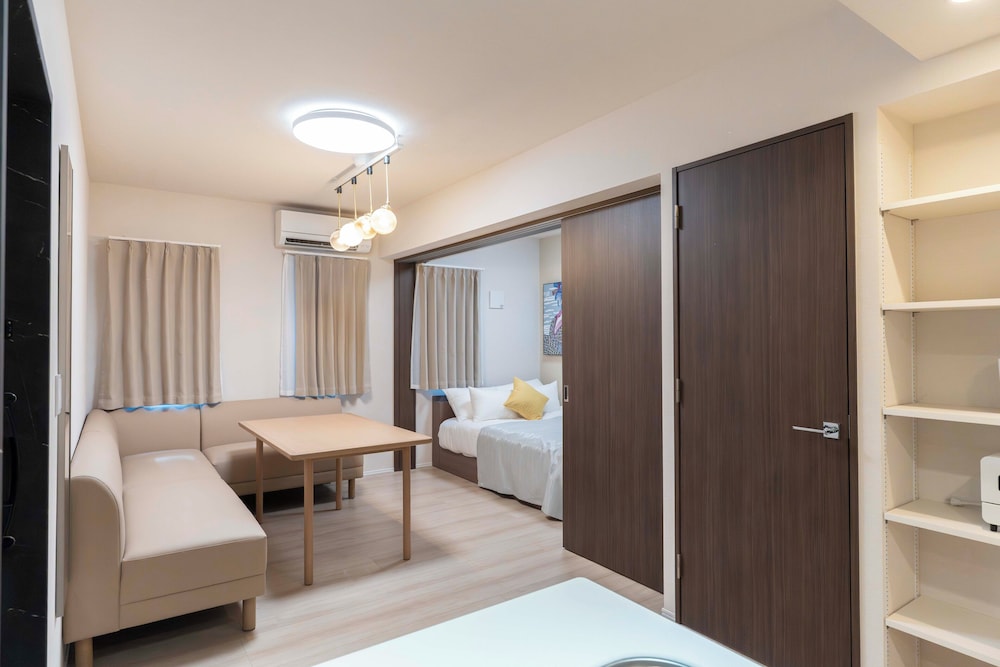 Basic Suite photo 1