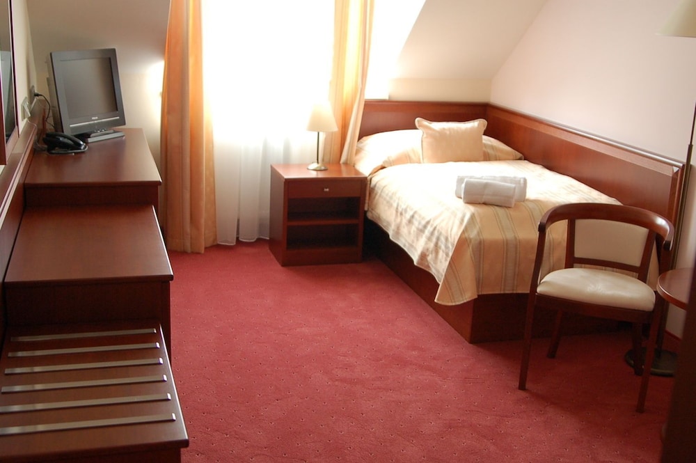 Single Room photo 2