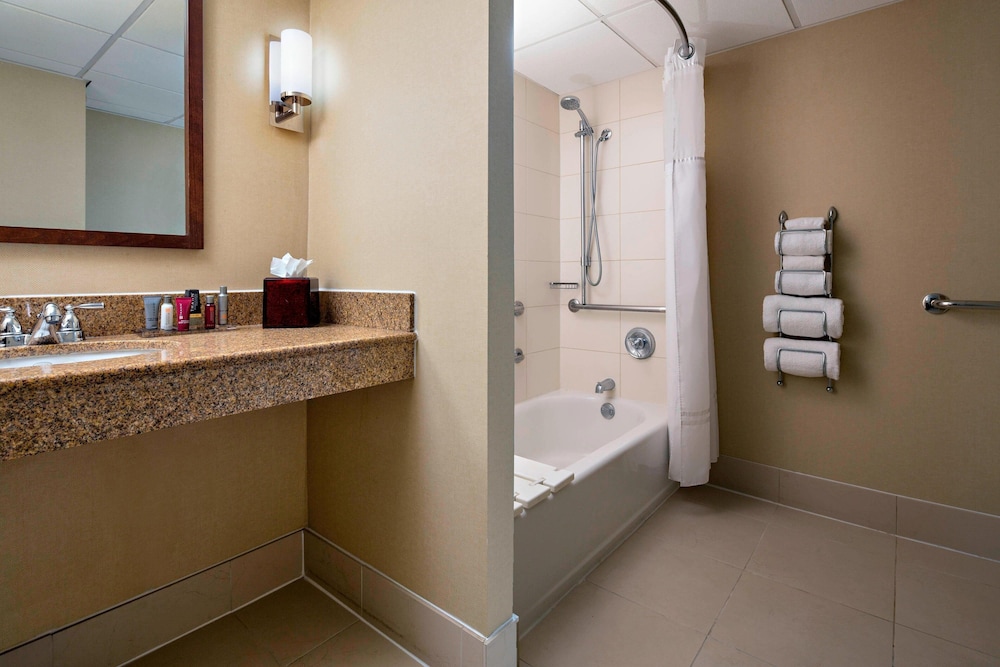 Deluxe Room, 2 Double Beds - Photo 6