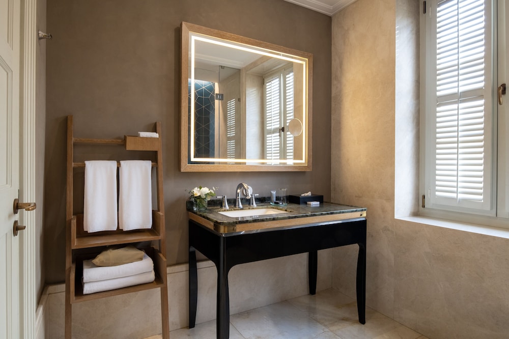 Deluxe Room, 2 Twin Beds (Deluxe Signature Twin Room)