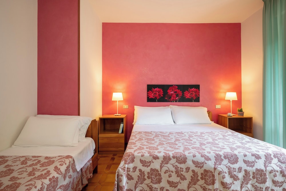 Comfort Triple Room, Balcony, Park View