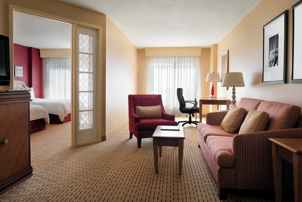 Suite, 2 Double Beds - Photo 1