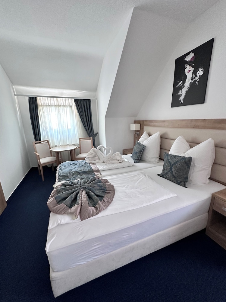 Basic Double or Twin Room