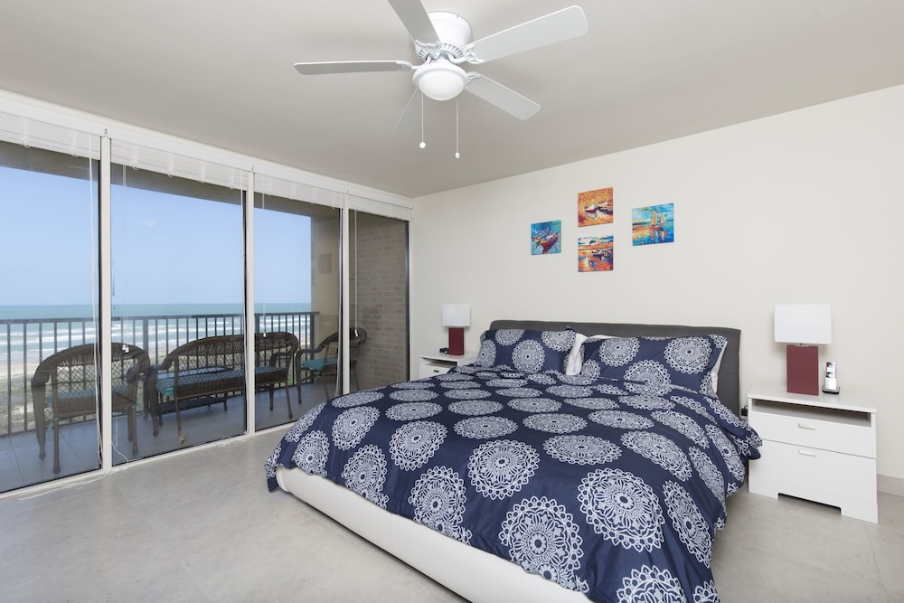 Exclusive Condo, 2 Bedrooms, Non Smoking, Beach View photo 1