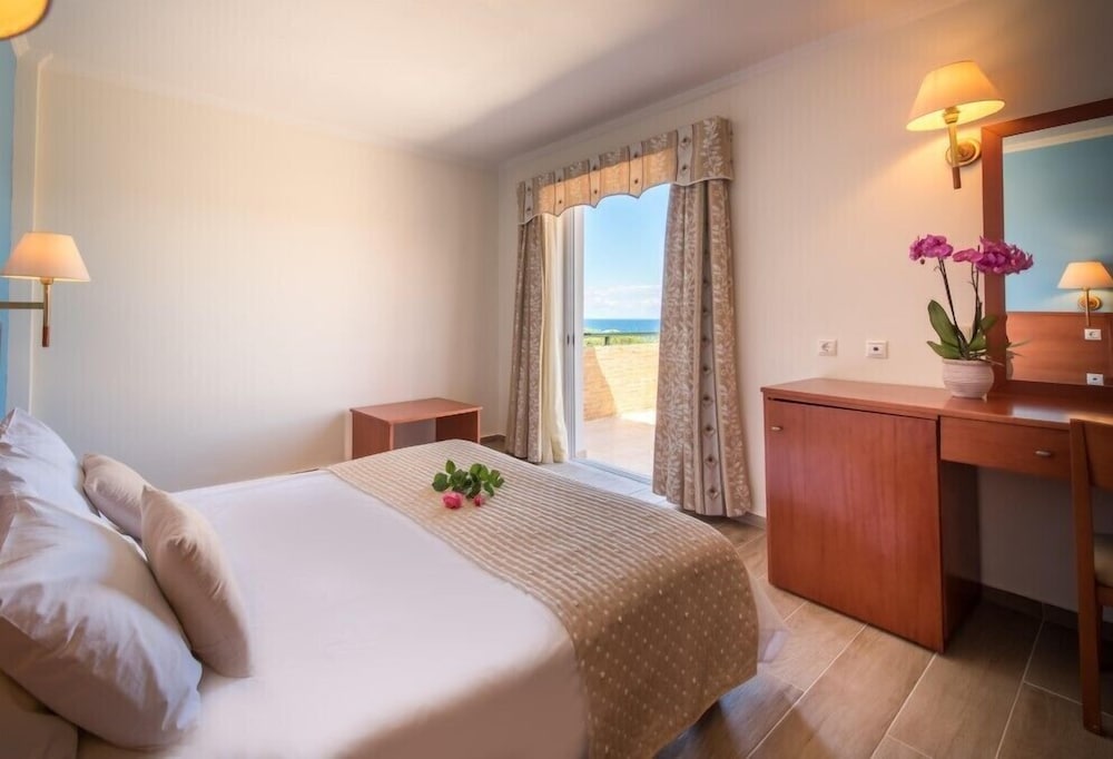 Standard Villa, 3 Bedrooms - Photo 2