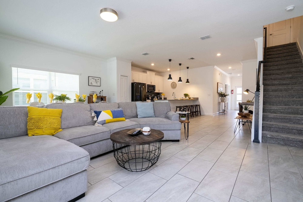 Exclusive House photo 3