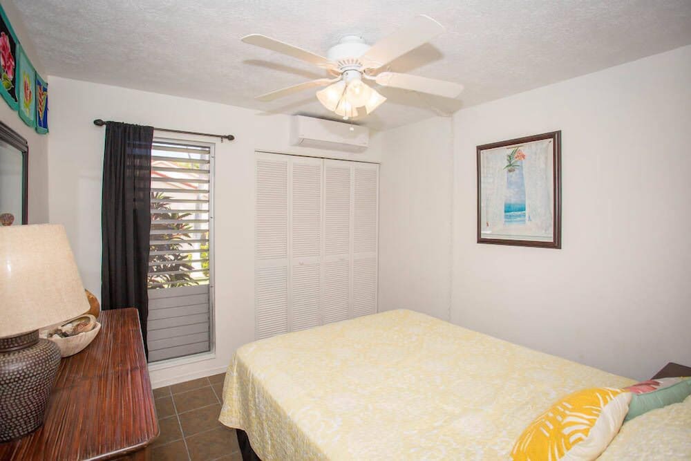 Townhome, Multiple Beds, Patio, Garden View (Surf & Racquet Club #24) photo 2