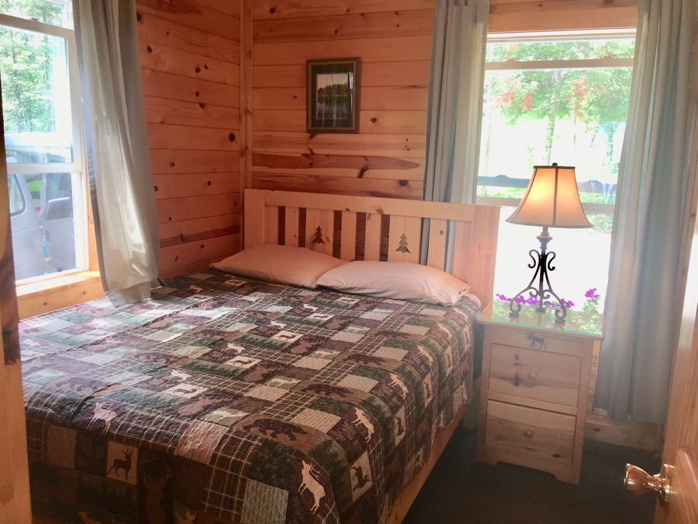 Moose Antler Cabin photo 1