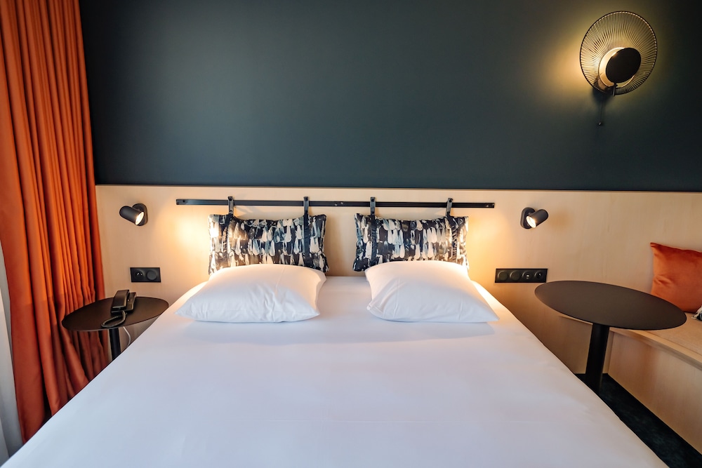 Standard Room, 1 Double Bed, Lake View - Photo 2