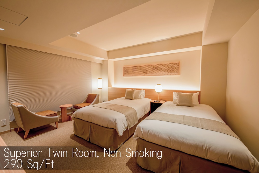 Superior Twin Room, Non Smoking (Up to 3 people aged 6 and above) photo 1