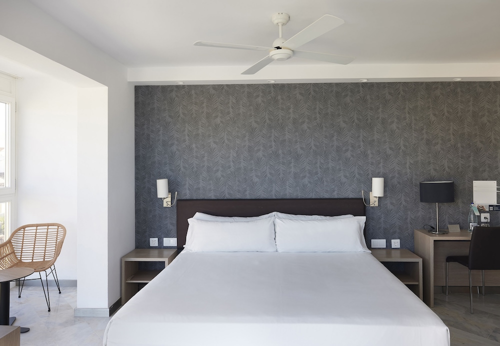 Premium Double Room, Sea View - Photo 3