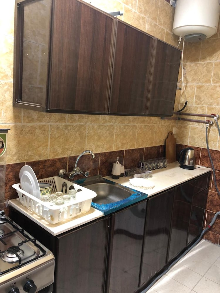 Basic Apartment photo 2