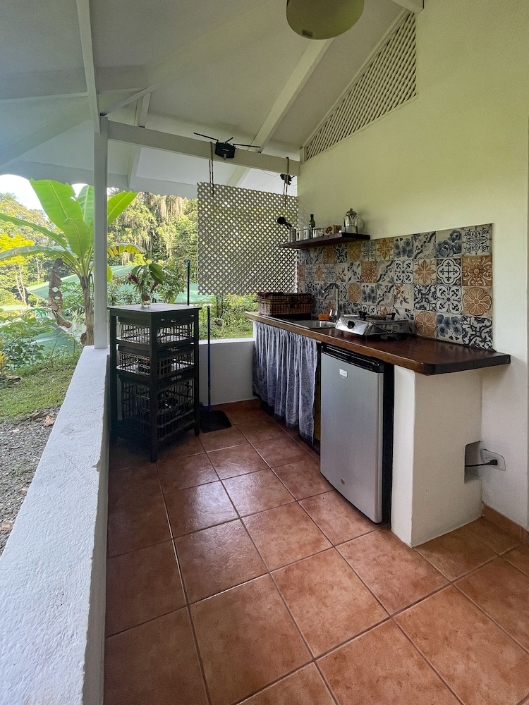 Comfort Villa, Hill View photo 2