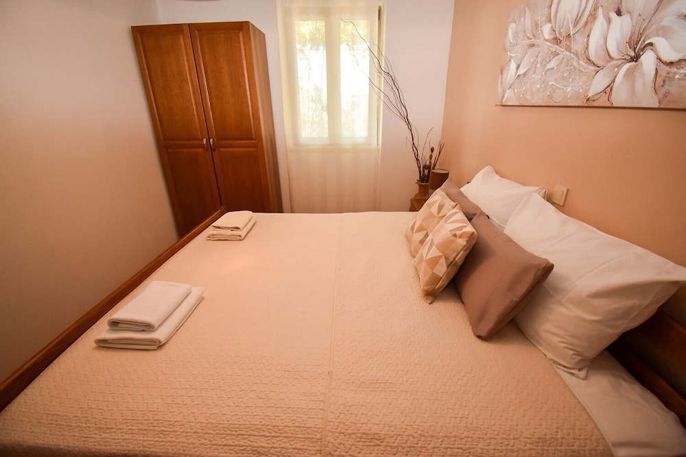 Apartment (Frane - with garden - A1(6))