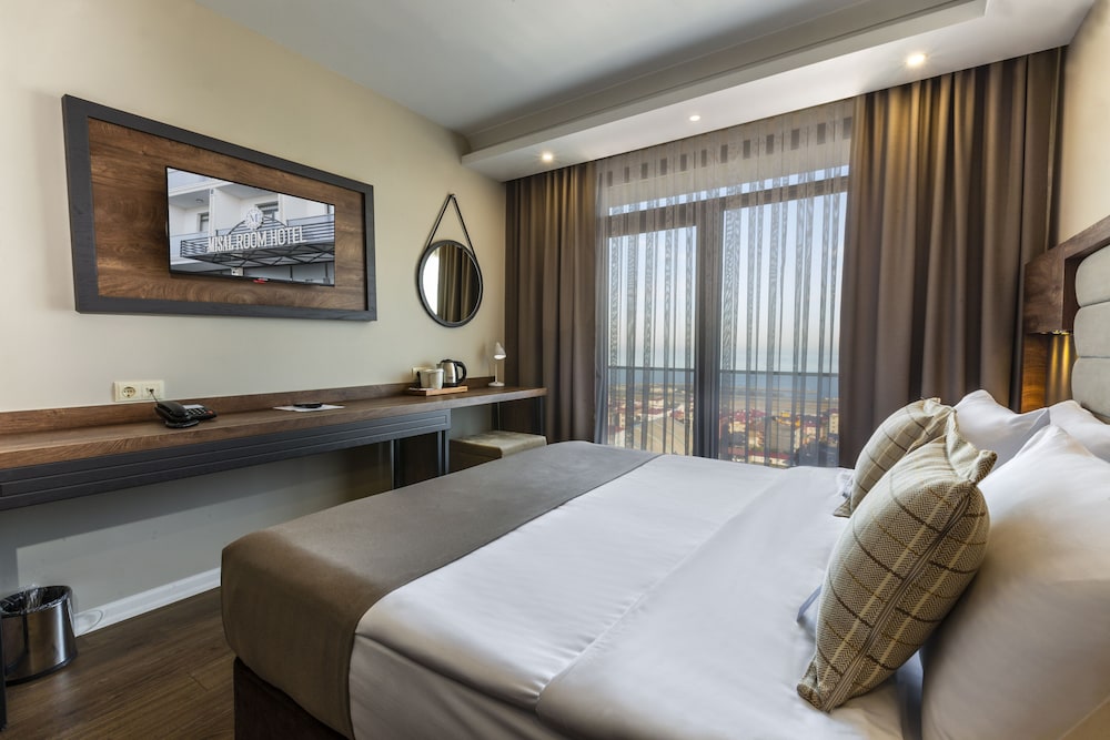 Deluxe Room, Sea View - Photo 2