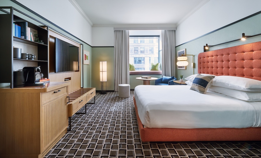 Deluxe Room, 1 King Bed, Accessible