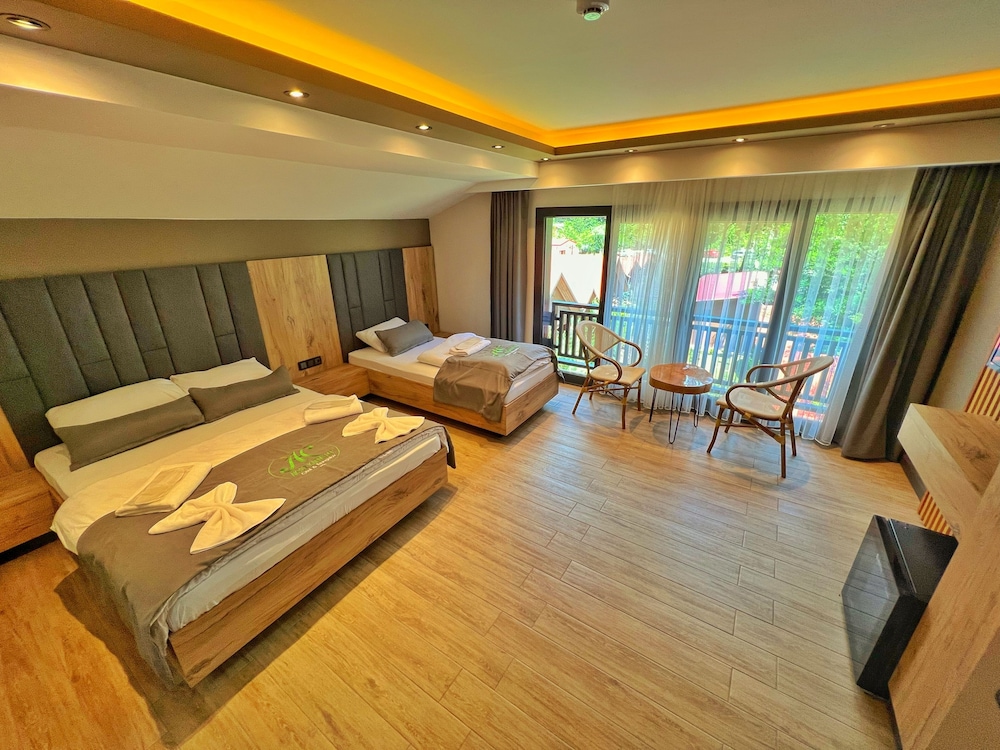 Panoramic Studio, Garden View photo 1