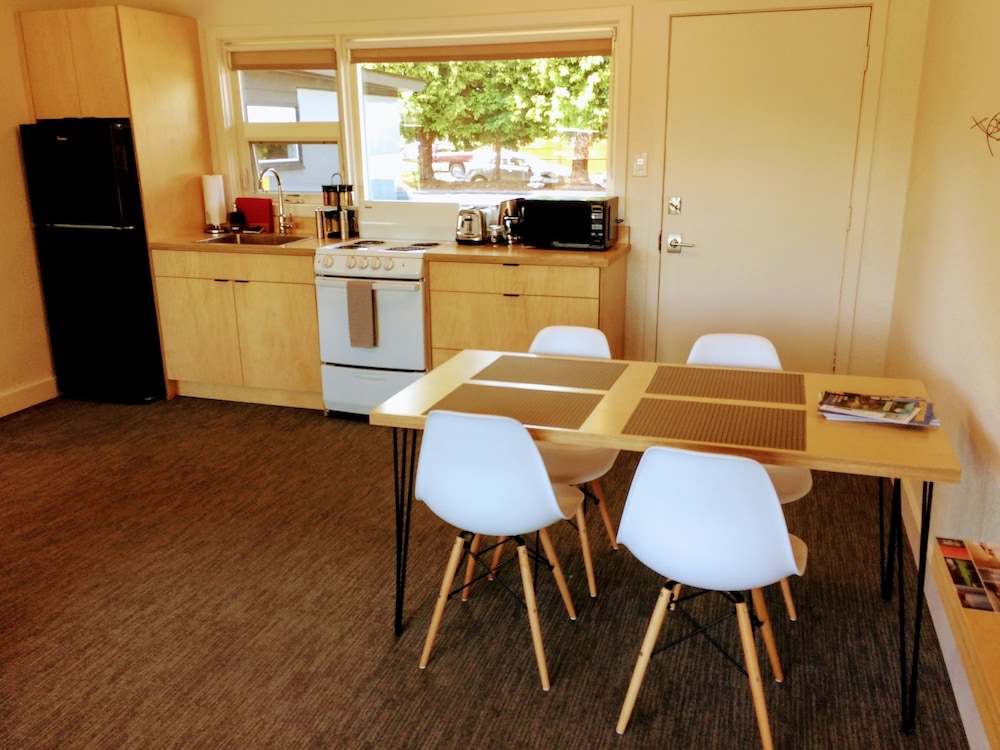 Premier Suite (Queen, Cascade) photo 3