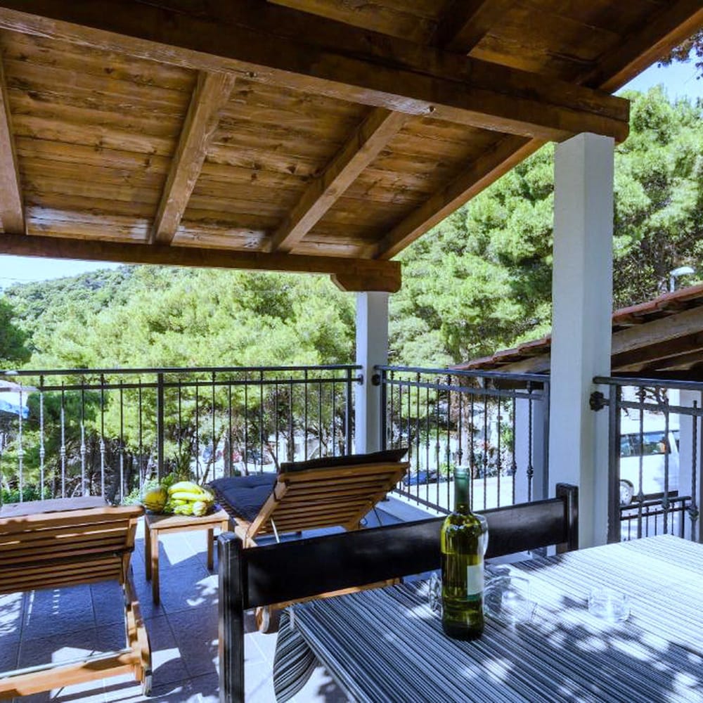 Studio (Studio Apartment with Shared Terrace ) photo 1