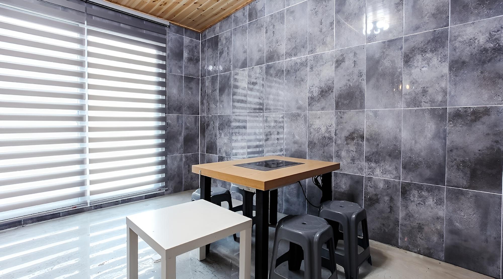 Duplex (203)