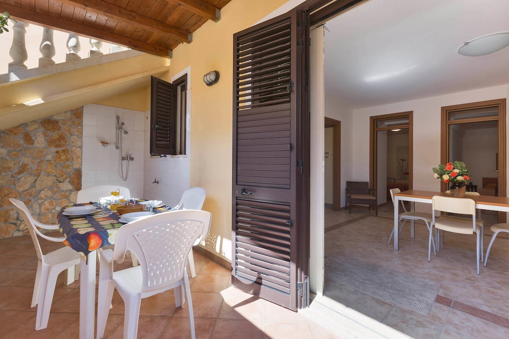 Family Apartment, 2 Bedrooms (1070) photo 2