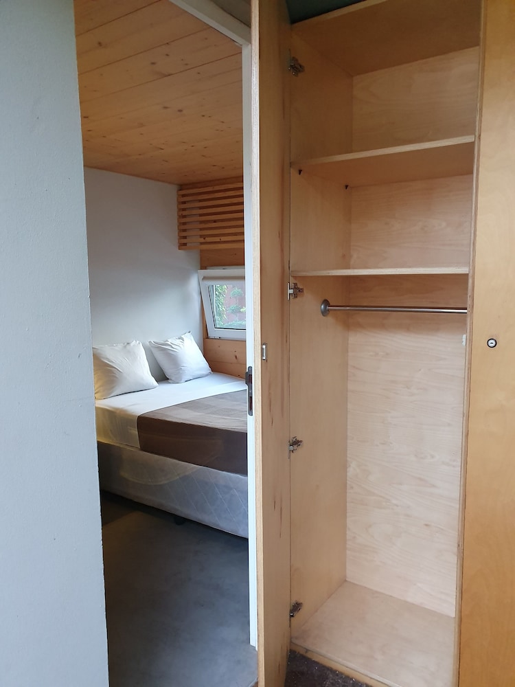 Bungalow, 1 Twin Bed