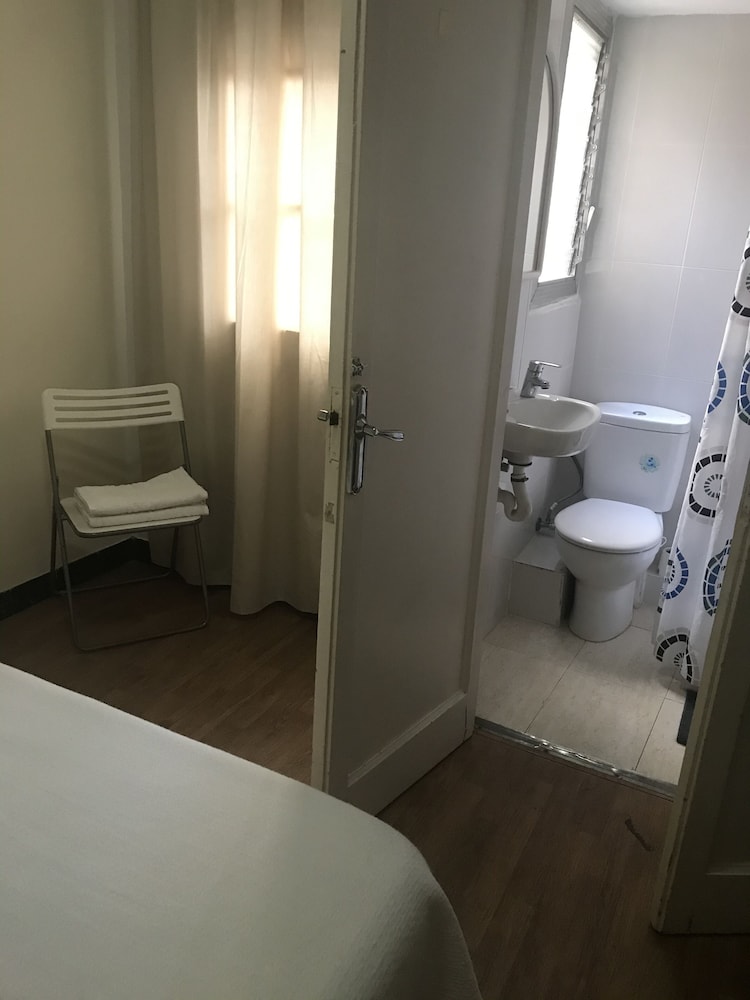 Triple Room, Private Bathroom photo 2