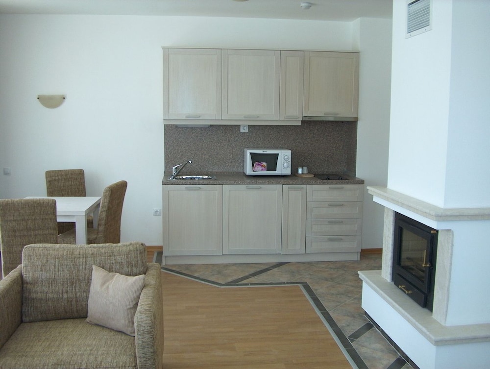 Apartment, 2 Bedrooms, Balcony photo 2