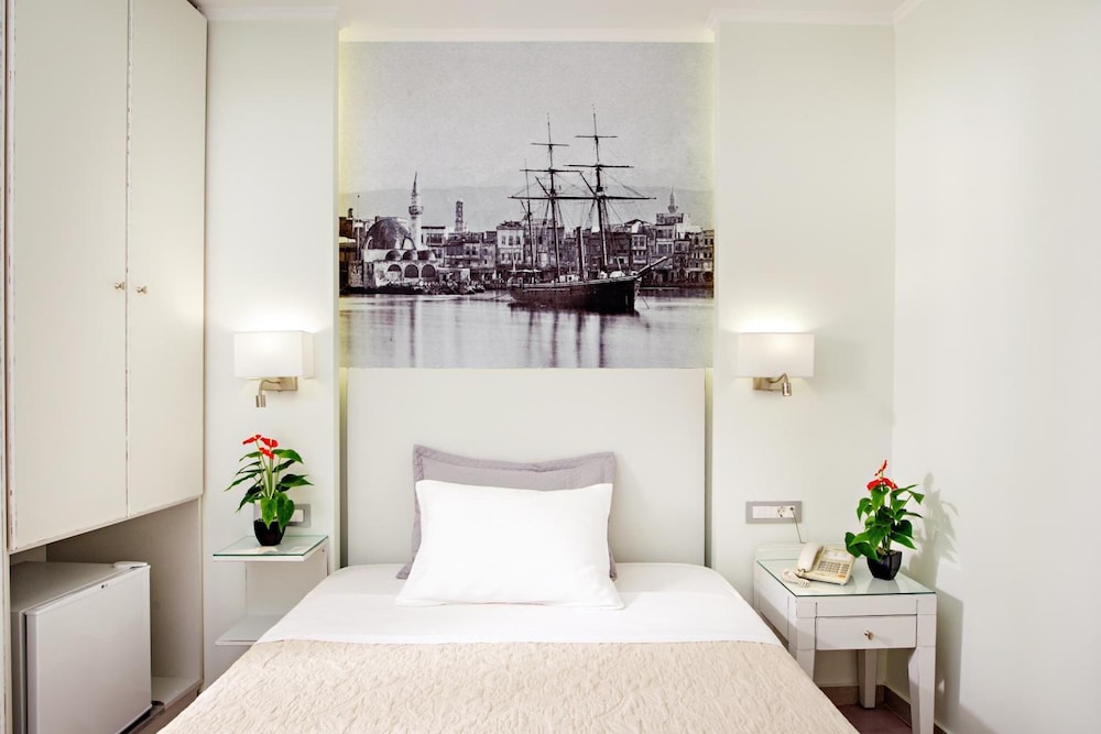 Single Room photo 3