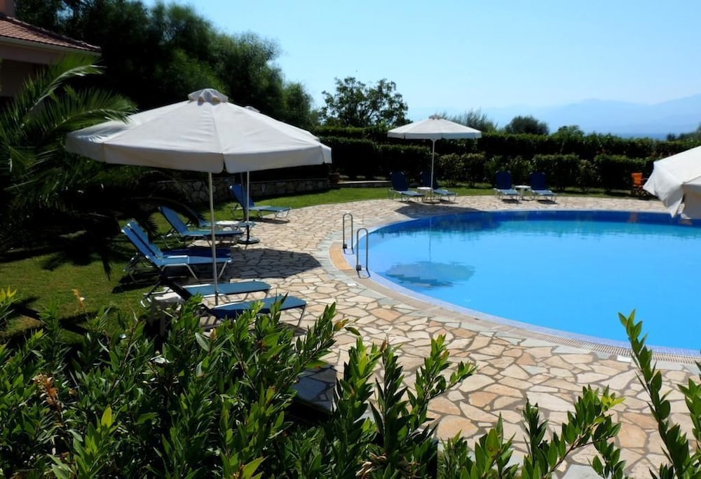 Studio, Pool View photo 2