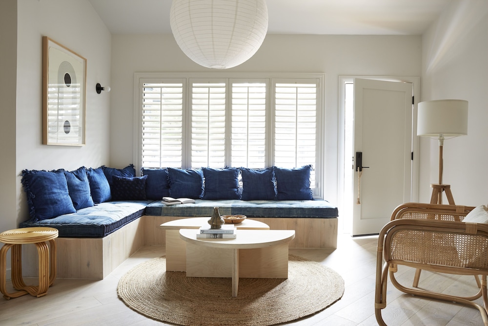 Premium Ocean View King Studio Suite photo 3