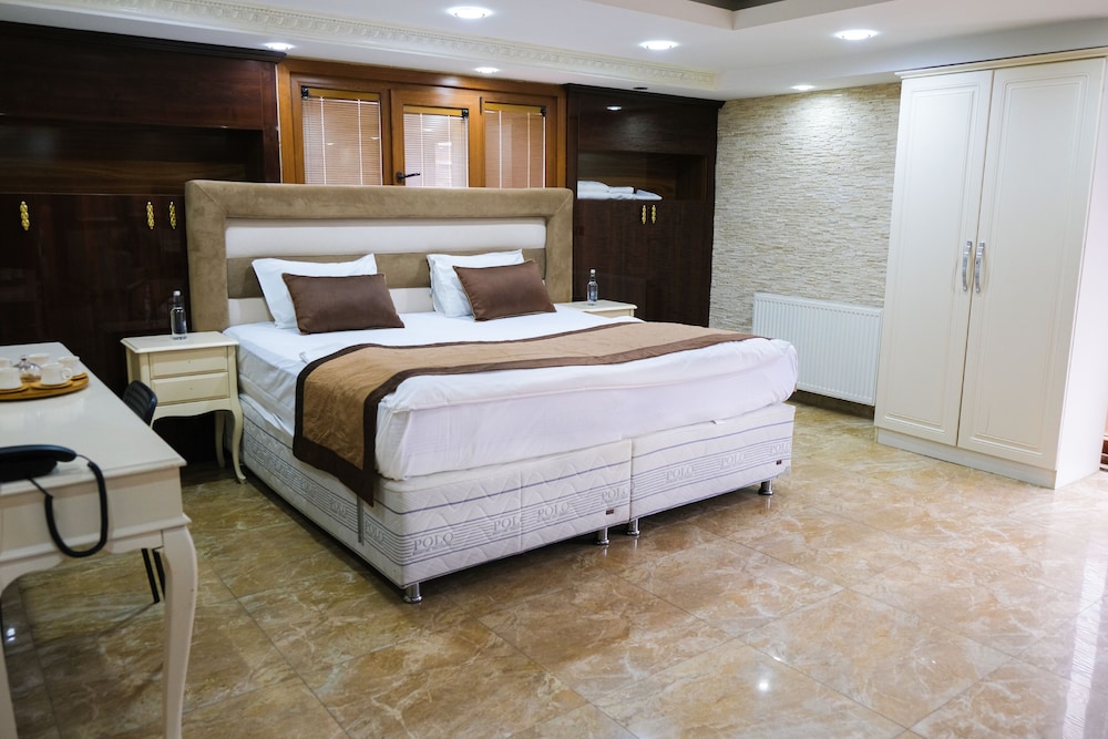 Family Quadruple Room photo 2