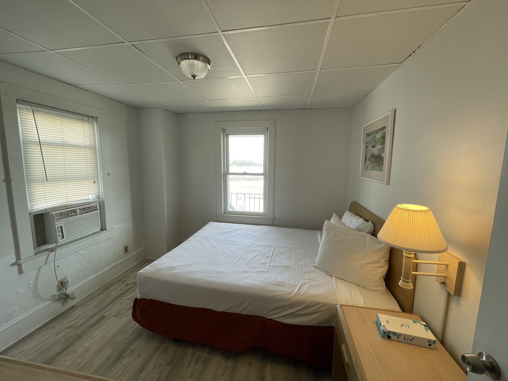 Deluxe Suite photo 2