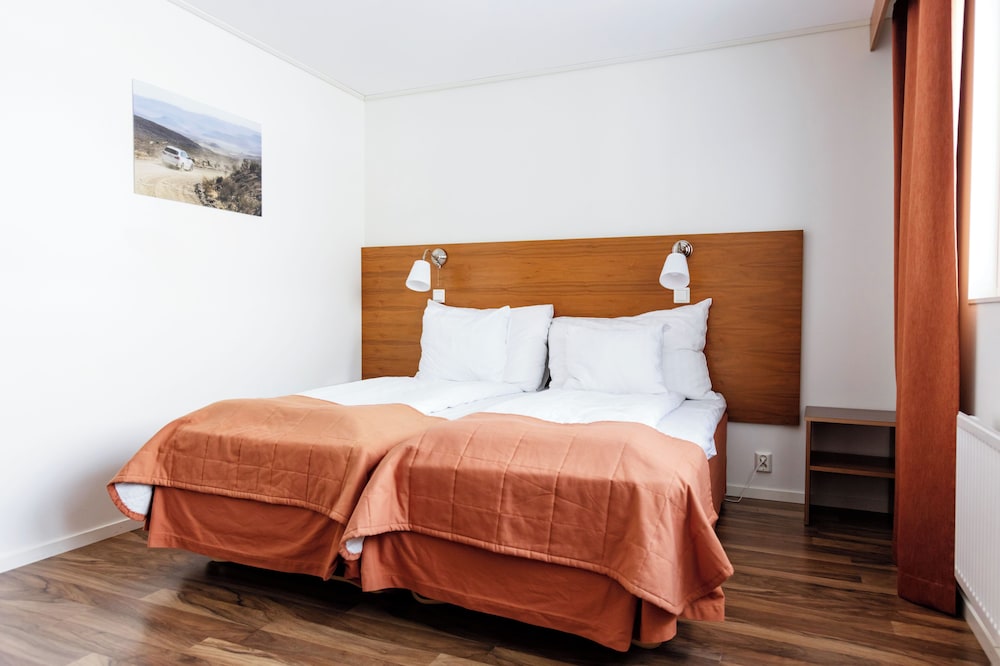 Hotel Single Room