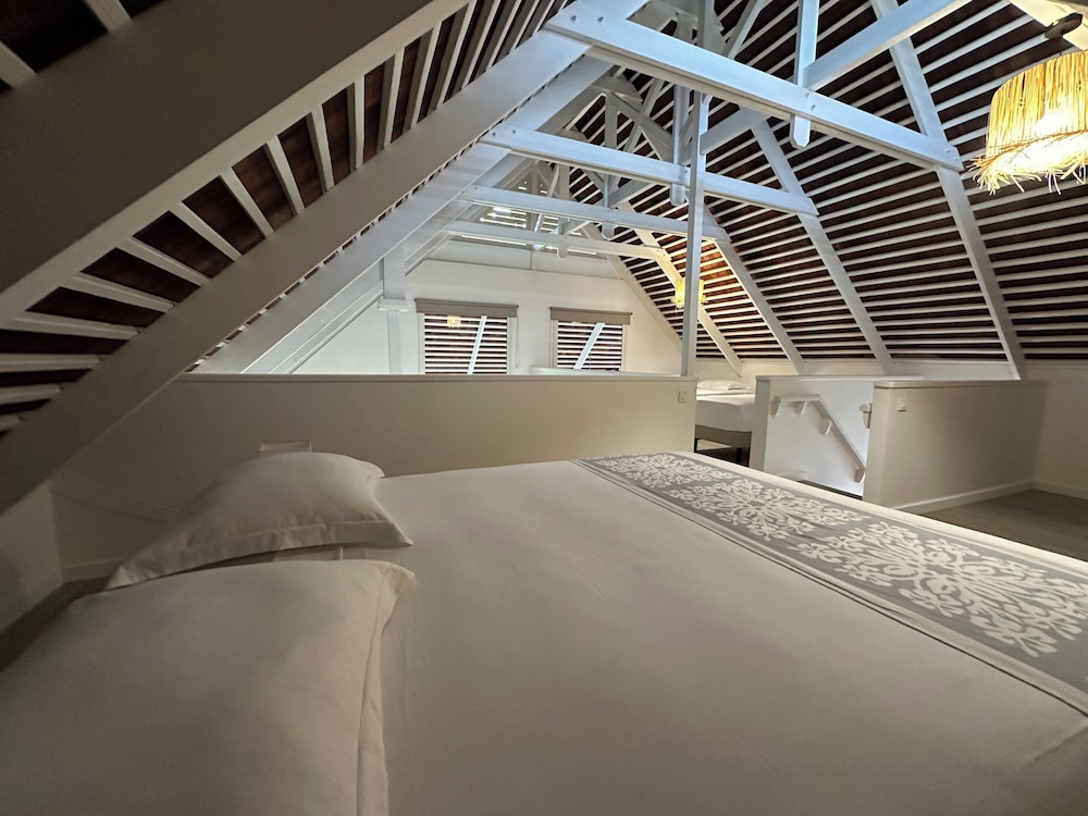 Garden Bungalow (Mezzanine room with fan) photo 3