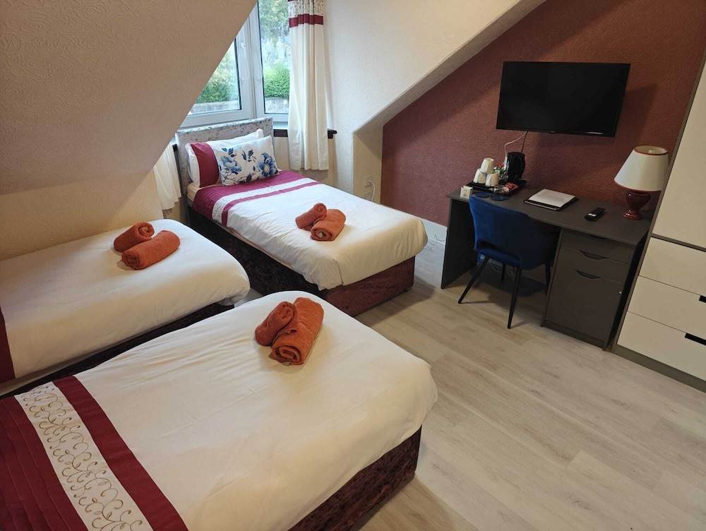 Family Triple Room, 3 Twin Beds photo 2