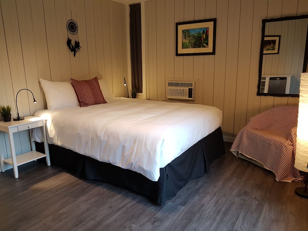Comfort Room, 1 Queen Bed photo 1