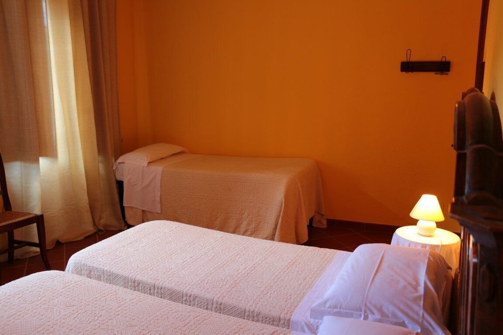 Economy Room, Annex Building
