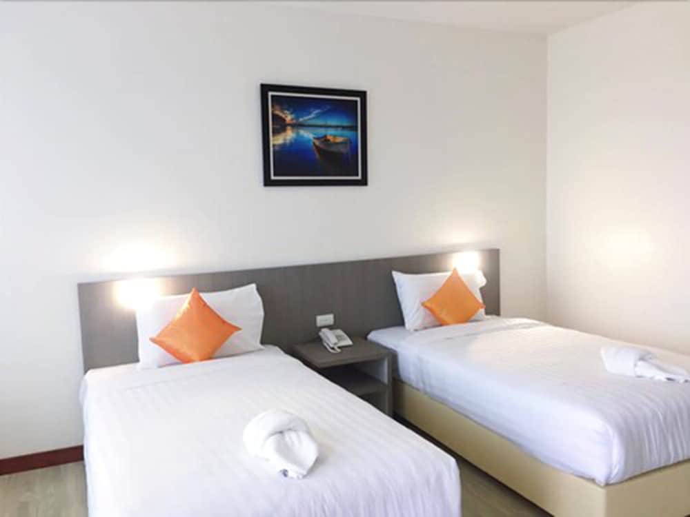 Standard Twin Room photo 1
